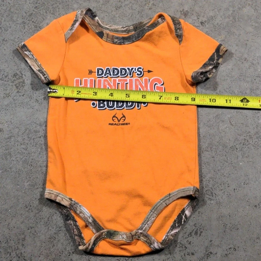 Realtree‎ Daddy's Hunting Buddy Onesie 3-6M Orange Camo Trim Baby Bodysuit